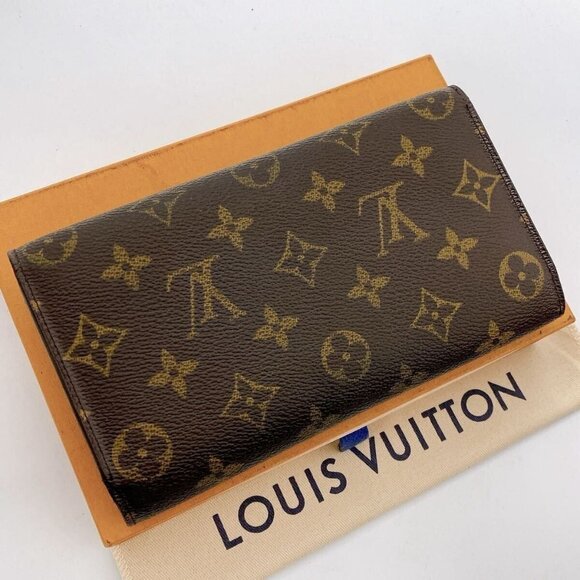 Authentic Louis Vuitton Portefeuille International Porte Tresor Monogram Wallet - Picture 2 of 12